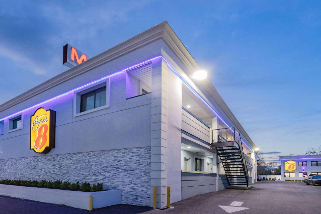 Super 8 By Wyndham Lindenhurst Exterior foto